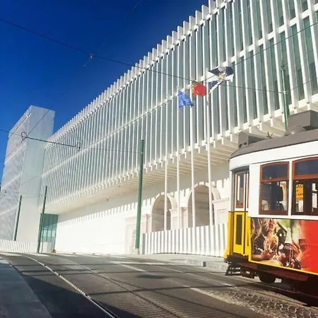 Almirante24 - With Garden - Ajuda Palace & Royal Treasure Museum
